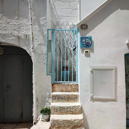 Отель La Casa Di Nicole Полиньяно-а-Маре Экстерьер фото