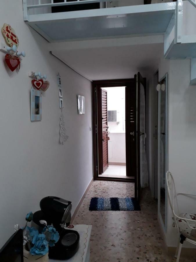Отель La Casa Di Nicole Полиньяно-а-Маре Экстерьер фото
