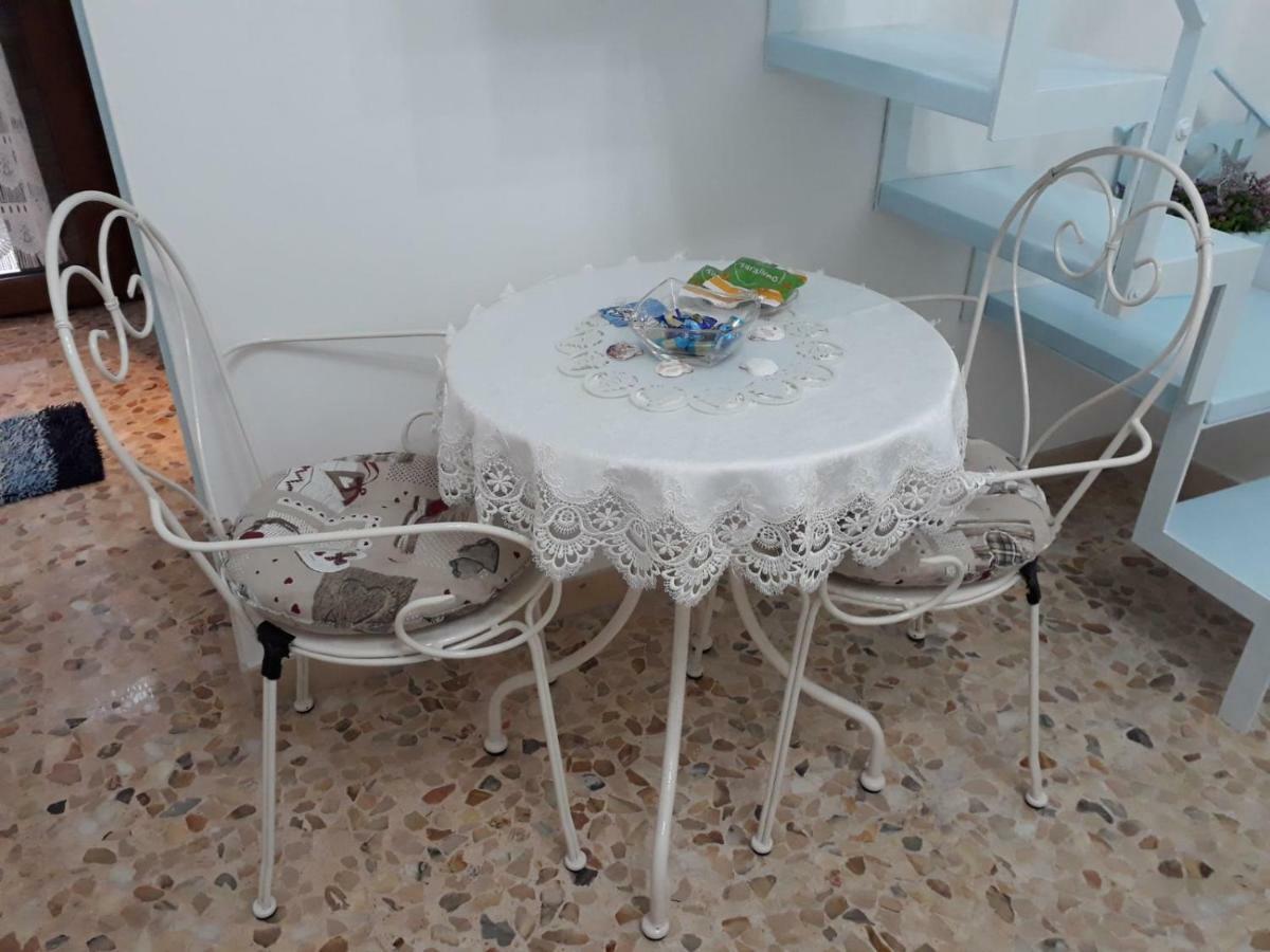 Отель La Casa Di Nicole Полиньяно-а-Маре Экстерьер фото