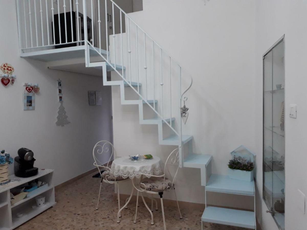 Отель La Casa Di Nicole Полиньяно-а-Маре Экстерьер фото