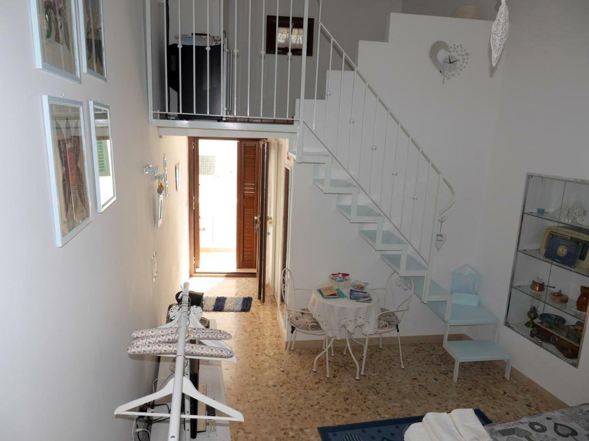 Отель La Casa Di Nicole Полиньяно-а-Маре Экстерьер фото